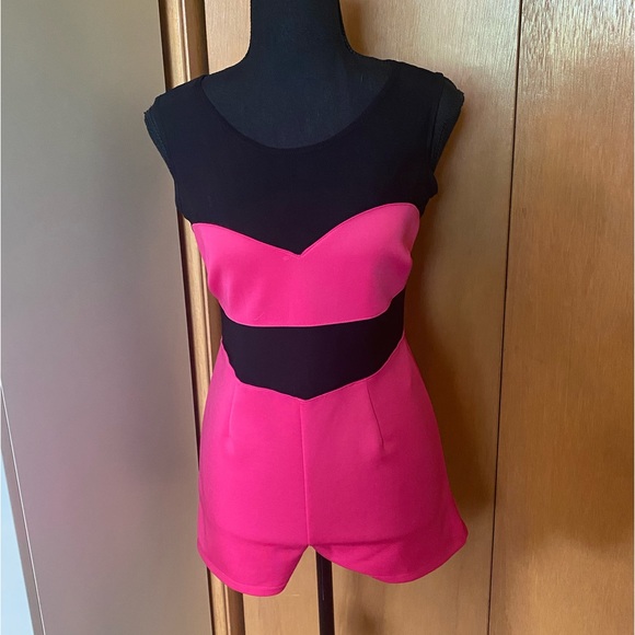 Romper - Picture 2 of 8